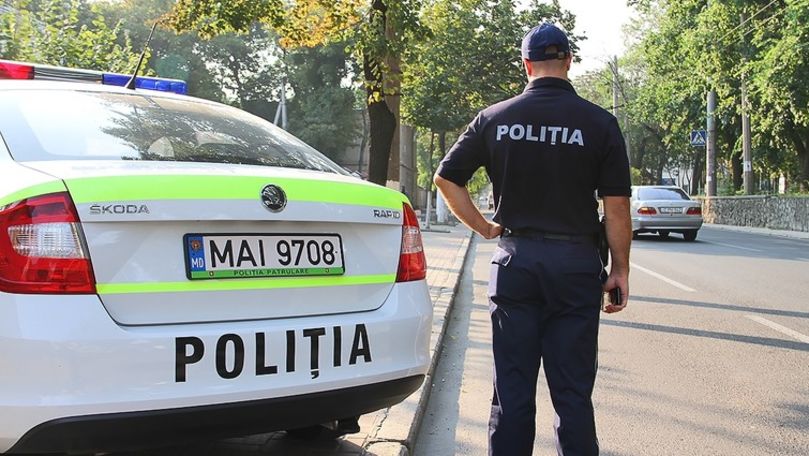 Șofer din R. Moldova, amendat pentru că mașina avea țeavă de eșapament