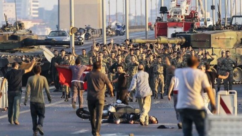 Jumătate de milion de turci, reţinuți de la lovitura de stat din 2016