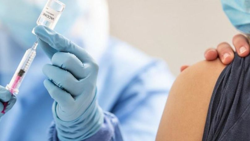 Start administrării dozei 3 de vaccin în R. Moldova: Cine are prioritate