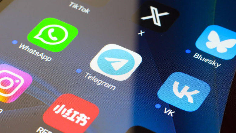 Rusia a interzis parțial apelurile prin WhatsApp și Telegram. Motivul