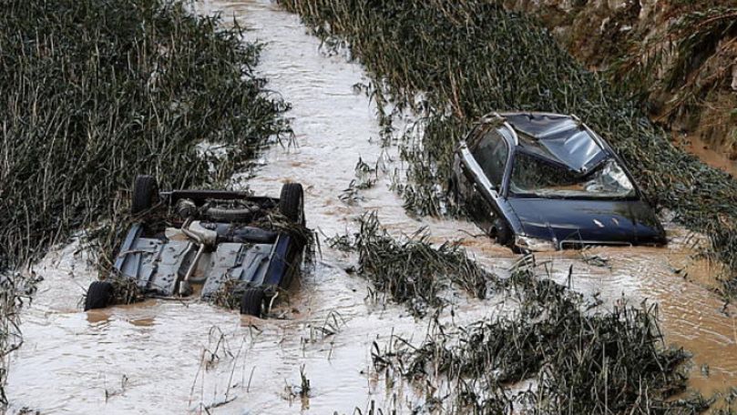 Dezastru în Spania: Mașini și case, distruse de ploi