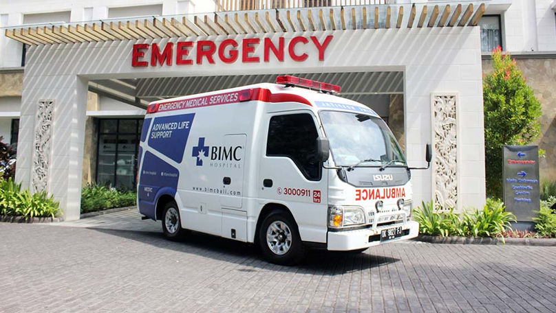 Doi moldoveni, în stare gravă la spital după un accident în Bali