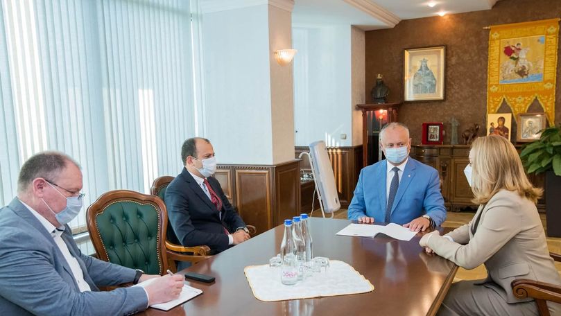 Dodon a semnat decretul de numire a unui nou ambasador în Elveția