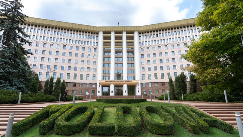 Parlamentul Republicii Moldova marchează 33 de ani de activitate