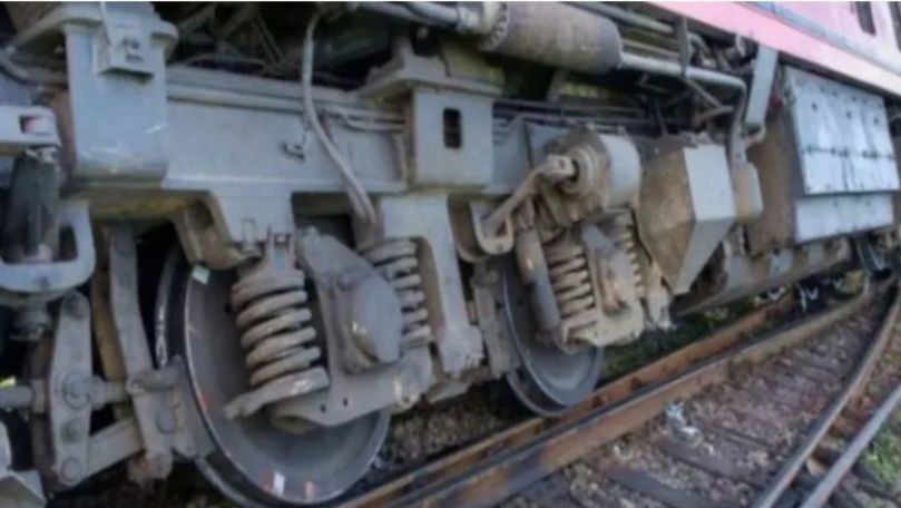 Accident feroviar în judeţul Sibiu: Trenul Braşov-Budapesta a deraiat