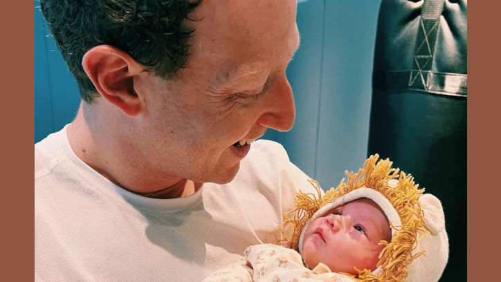 Zuckerberg a publicat o fotografie cu fata mai mică. Cine l-a felicitat