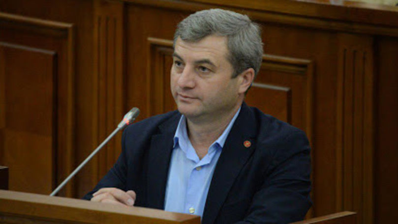 Председатель фракции ПСРМ Корнелиу Фуркулицэ.