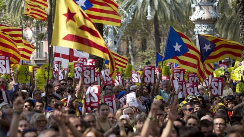Proteste la Barcelona: Sute de mii de oameni cer independenţa Cataloniei