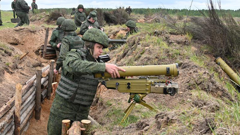 Belarus avertizează că are 1,5 milioane de potențiali soldați, în caz de război