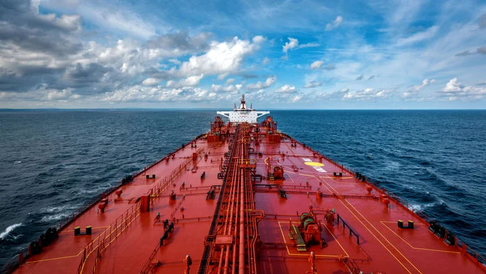 Două petroliere s-au ciocnit pe un fluviu din Rusia. Un căpitan era beat