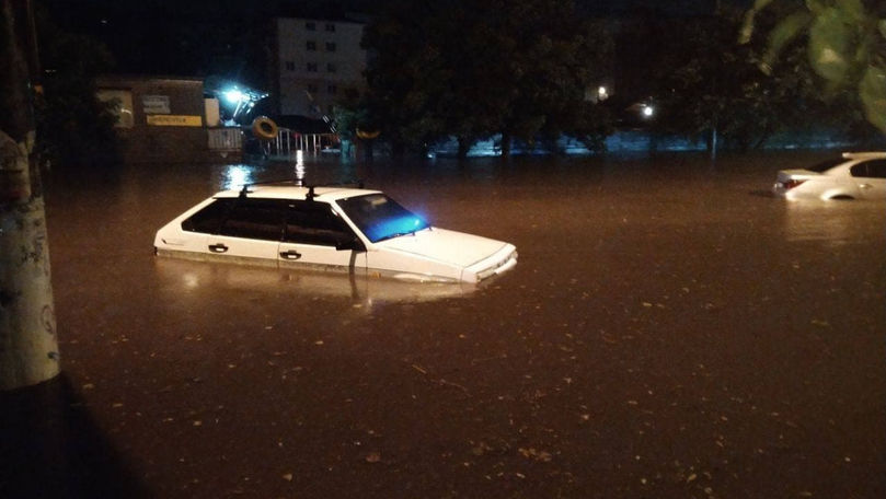 Ploi abundente la Odesa: Traficul terestru și aerian, deviat