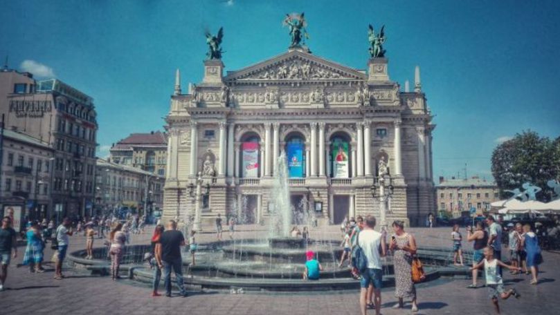Ucraina şi-a închis toate reprezentanţele din ţările membre în CSI