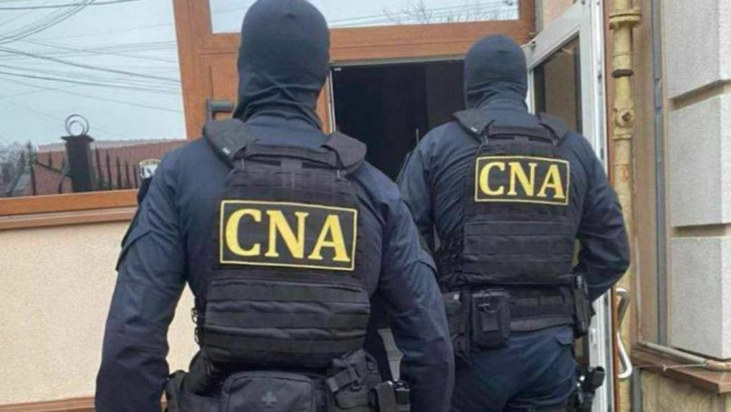 Presa: CNA a descins cu percheziții la șeful Biroului Vamal Centru