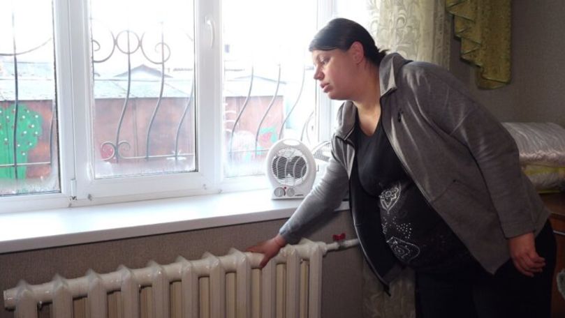 Cum se descurcă unii locuitori din Bălți cu frigul din apartamente