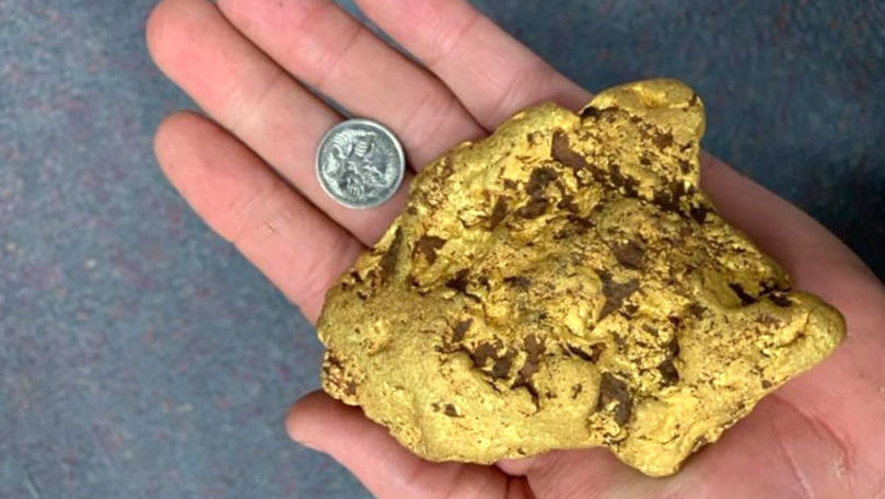 Un australian a găsit o pepită de aur cu greutatea de 1,4 kilograme