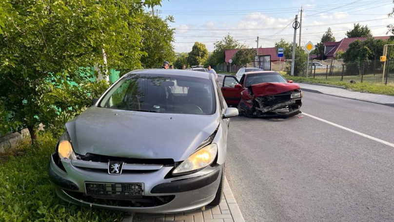 Accident în lanț pe un drum din Anenii Noi: Trei automobile, avariate
