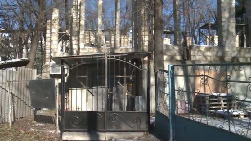 На сегодняшний день строительные работы здесь не ведутся, но здание до сих пор не снесено.