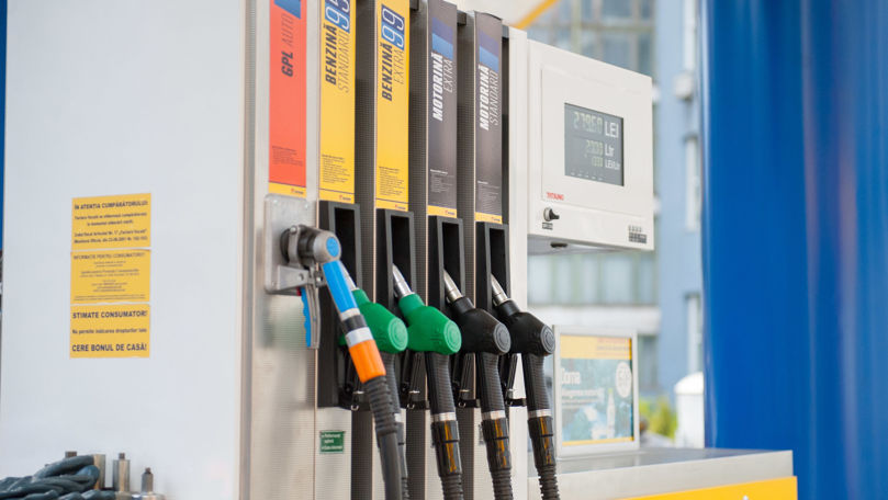 Carburanții, tot mai ieftini. Noile prețuri, publicate de ANRE