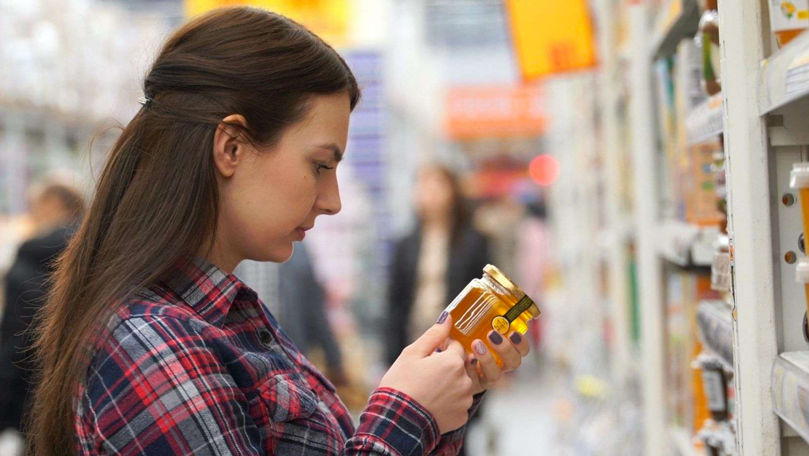 Супермаркеты будут обязаны указывать страну происхождения продуктов на своих полках.