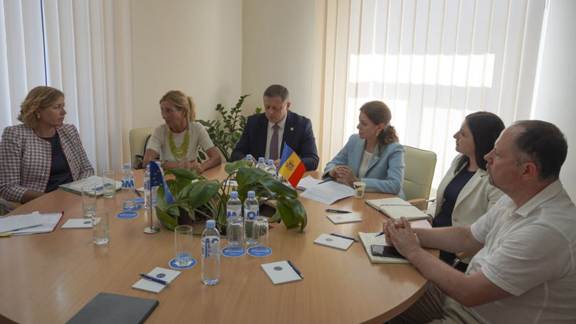 Lupta contra dezinformării: Vicepreședintele Comisiei UE discută cu CEC