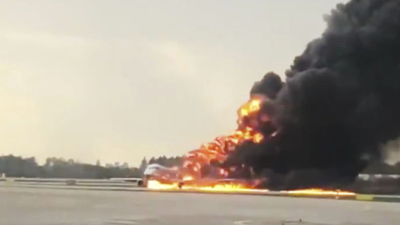 Primele imagini din interiorul avionului cuprins de flăcări la Moscova