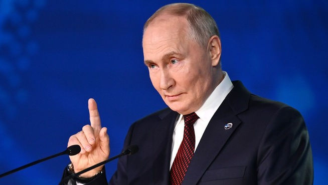 Putin afirmă că Uniunea Europeană şi-a pierdut suveranitatea politică