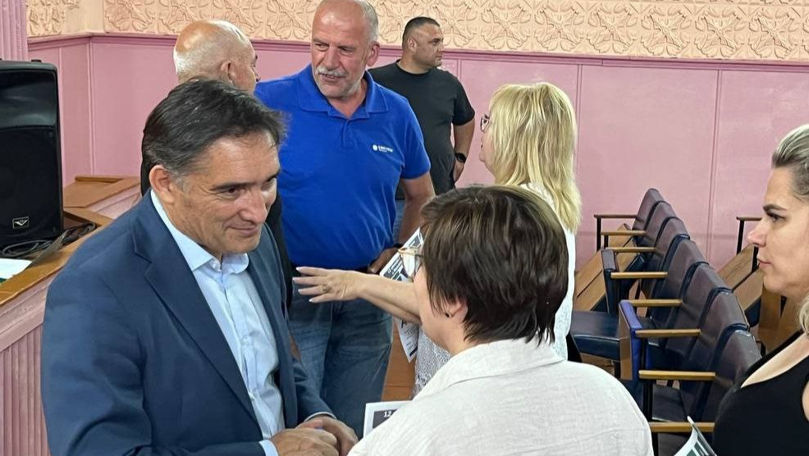 Stoianoglo, la Burlăceni: Oamenii vor încredere în ziua de mâine