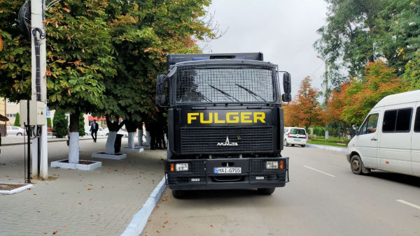 Mascații Fulger, surprinși la Comrat: Poliția vine cu precizări