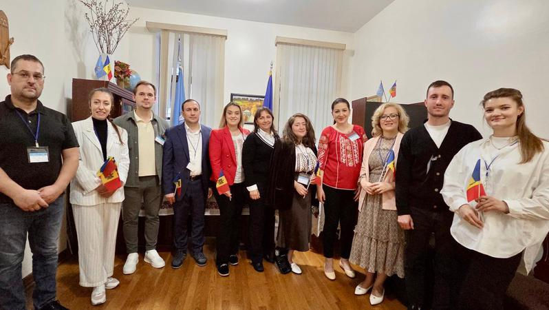 Moldovenii din SUA și Canada au început să voteze