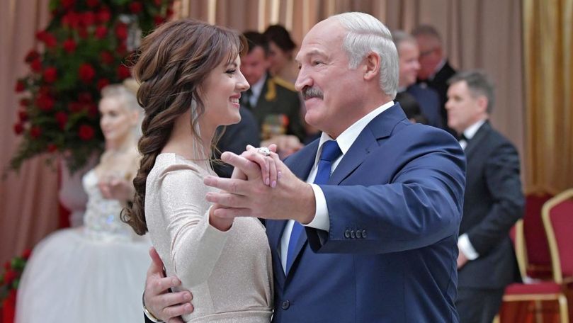 Femeile lui Lukaşenko: Când masculinitatea de tip sovietic e înfruntată