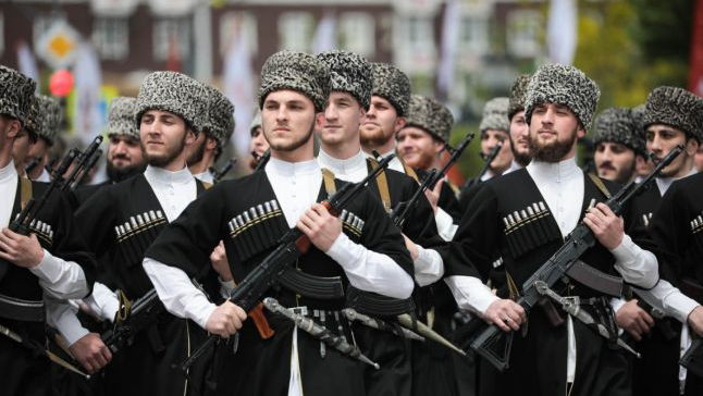 Cecenii acuză că sunt răpiţi şi forţaţi să lupte în războiul din Ucraina: Toţi ajung în prima linie