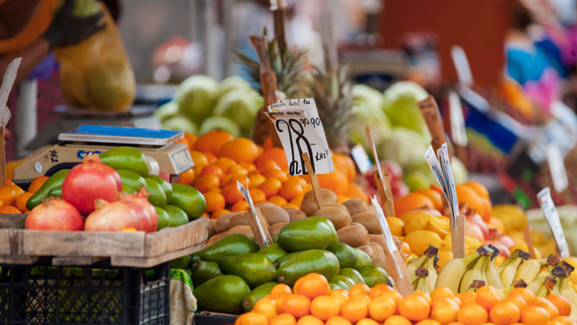 Prețurile la Piața Centrală: Cât costă fructele, legumele și ouăle