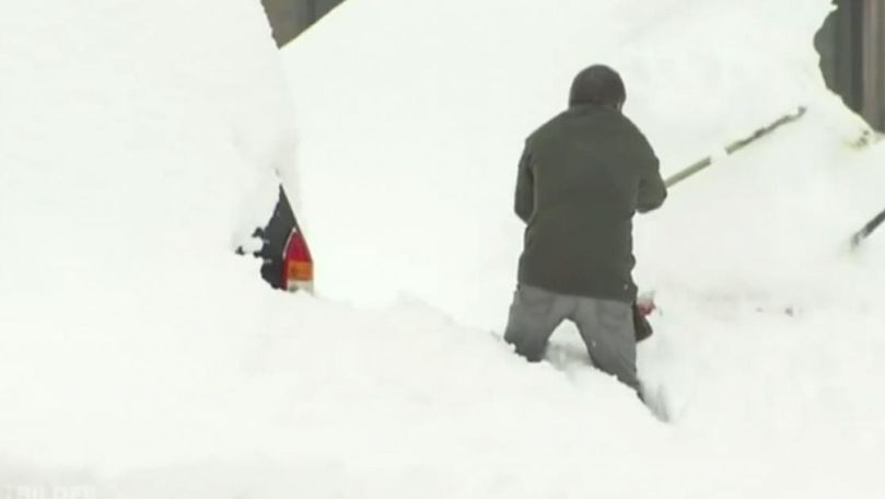 Țara aflată sub cod roșu de ninsoare: 14 oameni au murit de frig