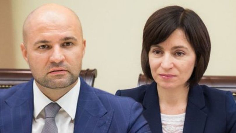 Чеботарь опубликовал видео, где Санду голосует за концессию аэропорта.