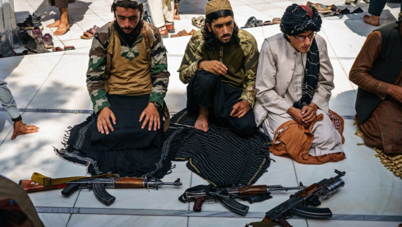 Talibanii vor forma un guvern interimar cu lideri de toate etniile