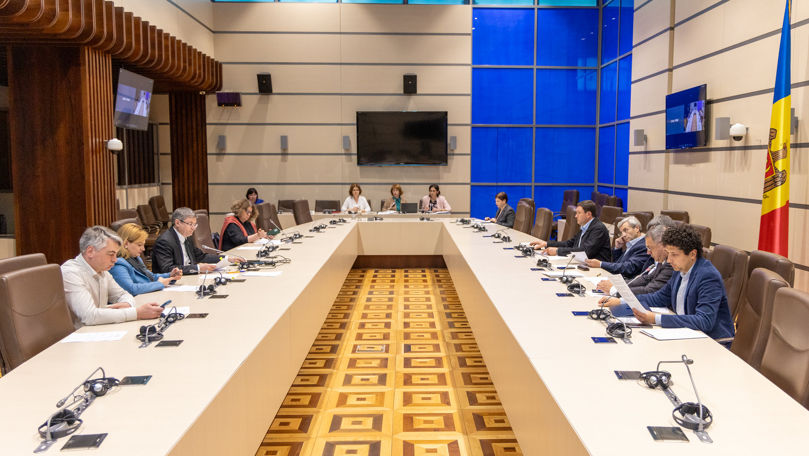 Ordinea de zi a ședinței plenare a Parlamentului din 8 mai, completată