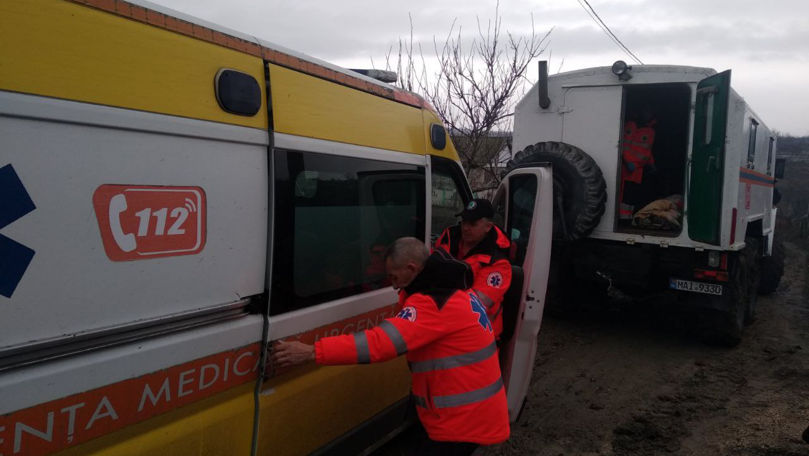 Peste 60 de misiuni de salvare: O ambulanță nu putea ajunge la pacient