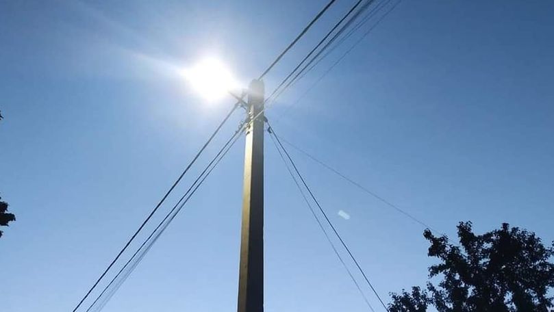 На Петриканской более 60 домов подключили к сети уличного освещения.