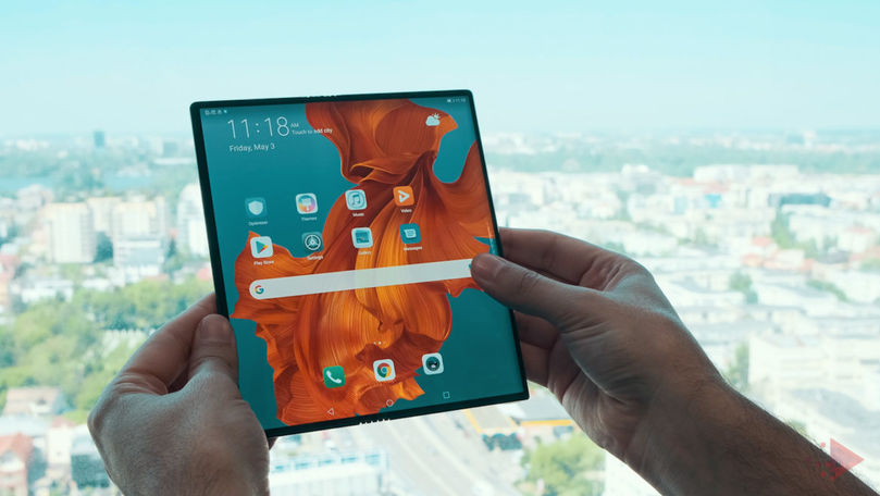 Huawei lansează telefonul pliabil, dar la un preț astronomic