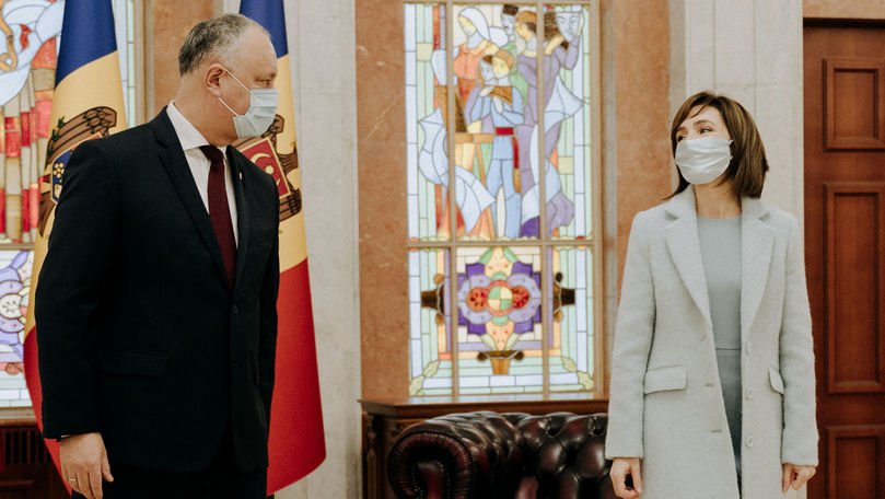 Додон обвинил Санду в секретных дискуссиях с президентом Украины.