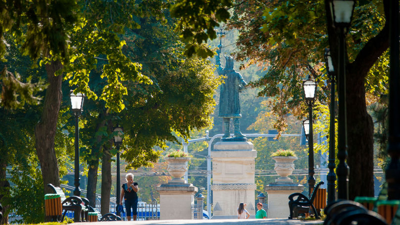 Стабильно жаркая погода ожидает жителей Молдовы и в четверг. Фото Point.md.