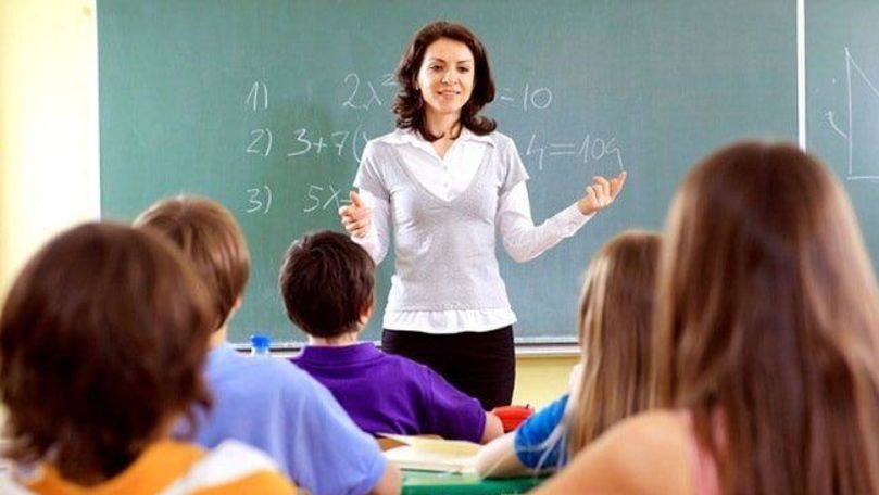 За девять лет число учителей в Молдове сократилось на 12 000.