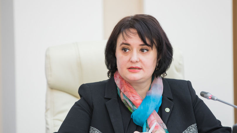 Министр здравоохранения Виорика Думбрэвяну. 