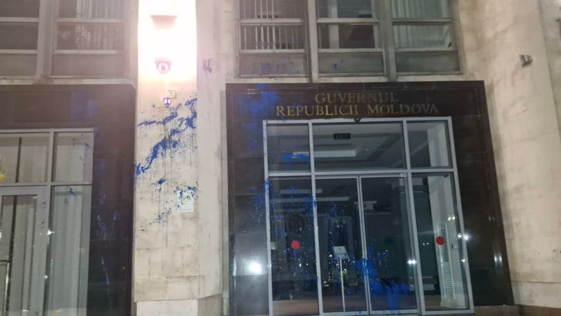 Au vandalizat Guvernul: Mai mulți tineri, instruiți în Rusia, reținuți