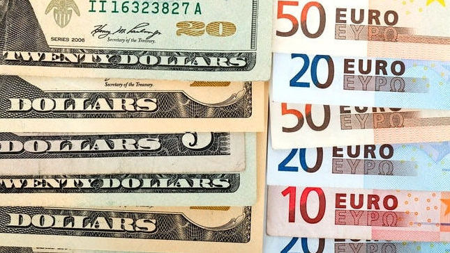Curs valutar 1 iulie 2025: Cât valorează un euro și un dolar