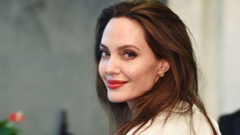 Angelina Jolie și-a dezmoștenit 5 din cei 6 copii. Cui lasă averea