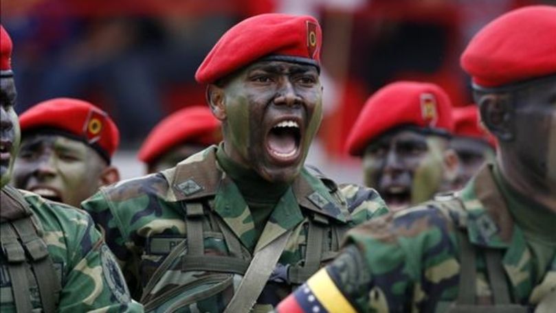 Гуайдо сообщил о готовности военных Венесуэлы помочь отстранить от власти президента страны Николаса Мадуро.