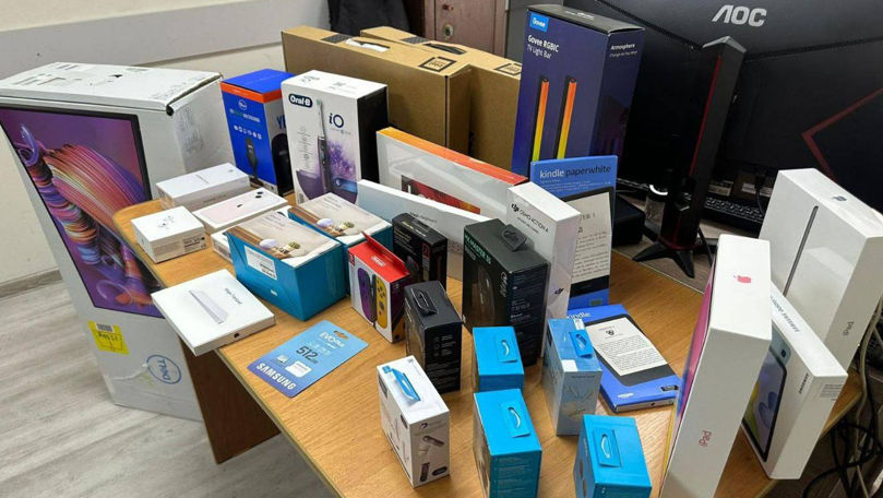 Mai multe articole tehnice nedeclarate, confiscate la frontiera de stat