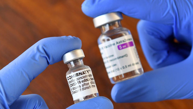 В США одобрены новые формы вакцин Pfizer и Moderna для ревакцинации от COVID-19.