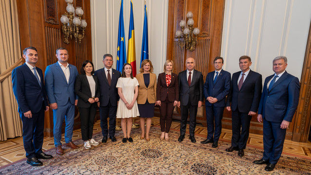 O delegație a Parlamentului, primită în Senatul de la București